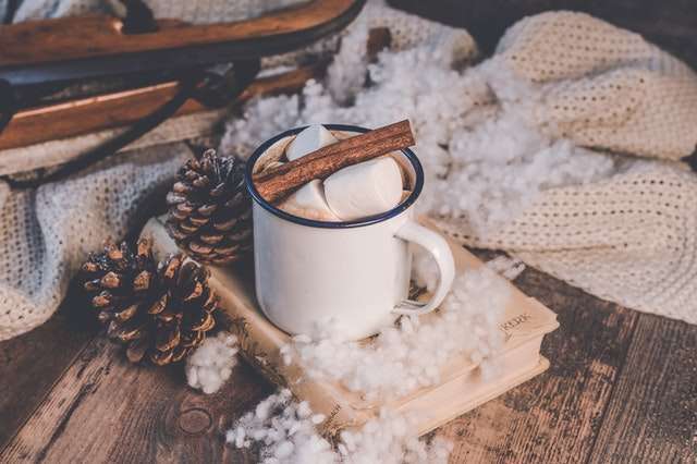 Hot Buttered Rum for your winter wedding