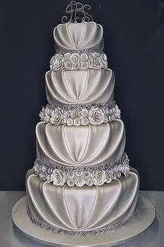How-Many-Tiers-was-your-Wedding-Cake