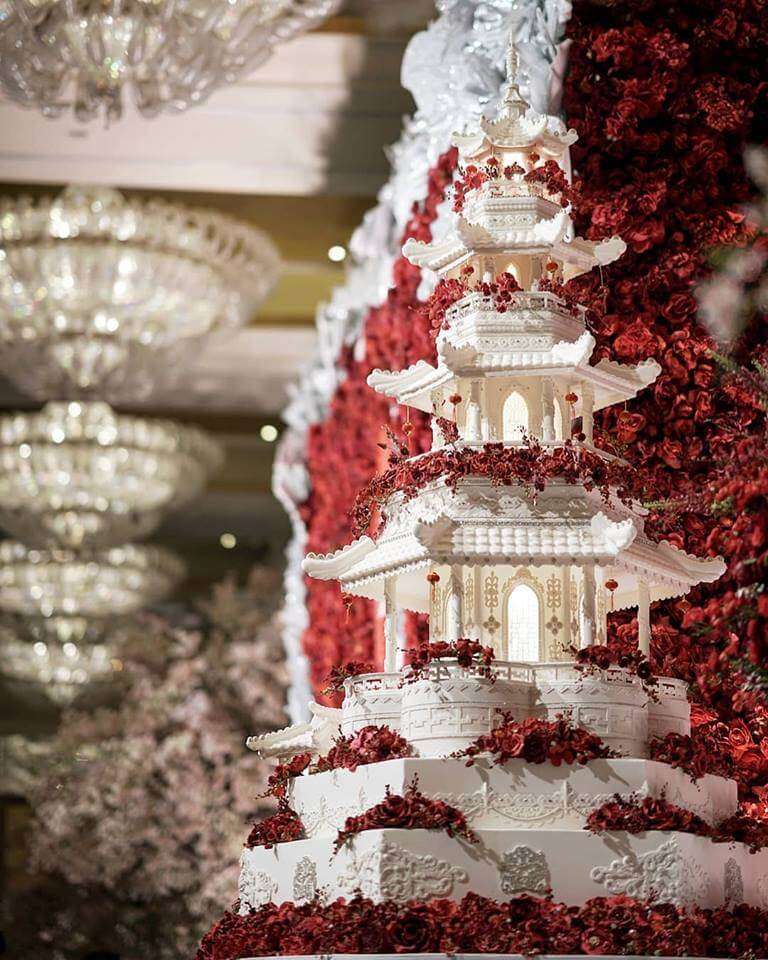 Amazing Details wedding cake