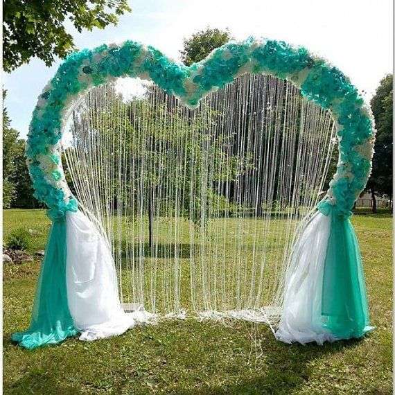 beautiful heart shape backdrop wedding ceremony